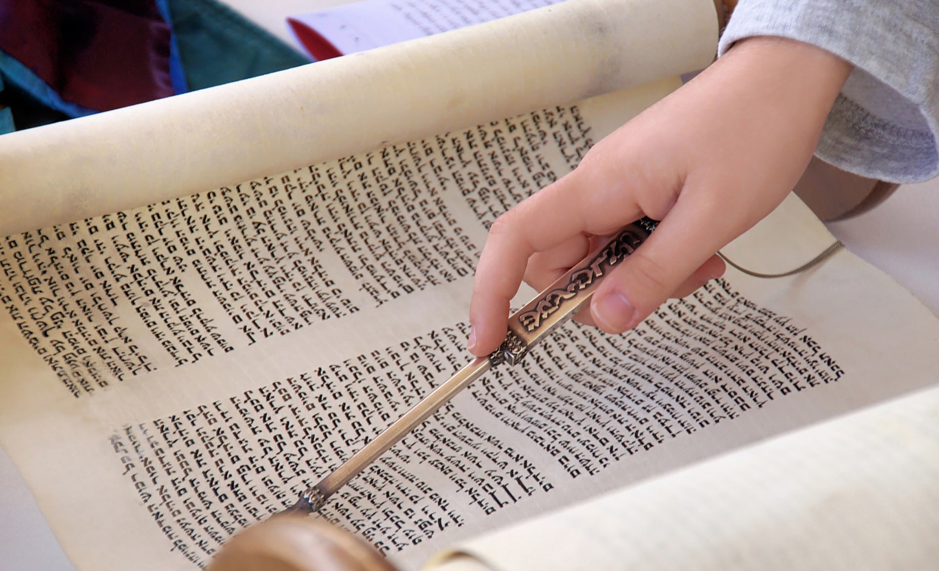 Reading Torah
